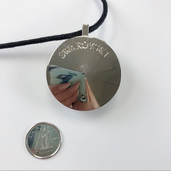 SWAROVSKI Limited edition clear stone necklace/locket - Picture 5 of 6